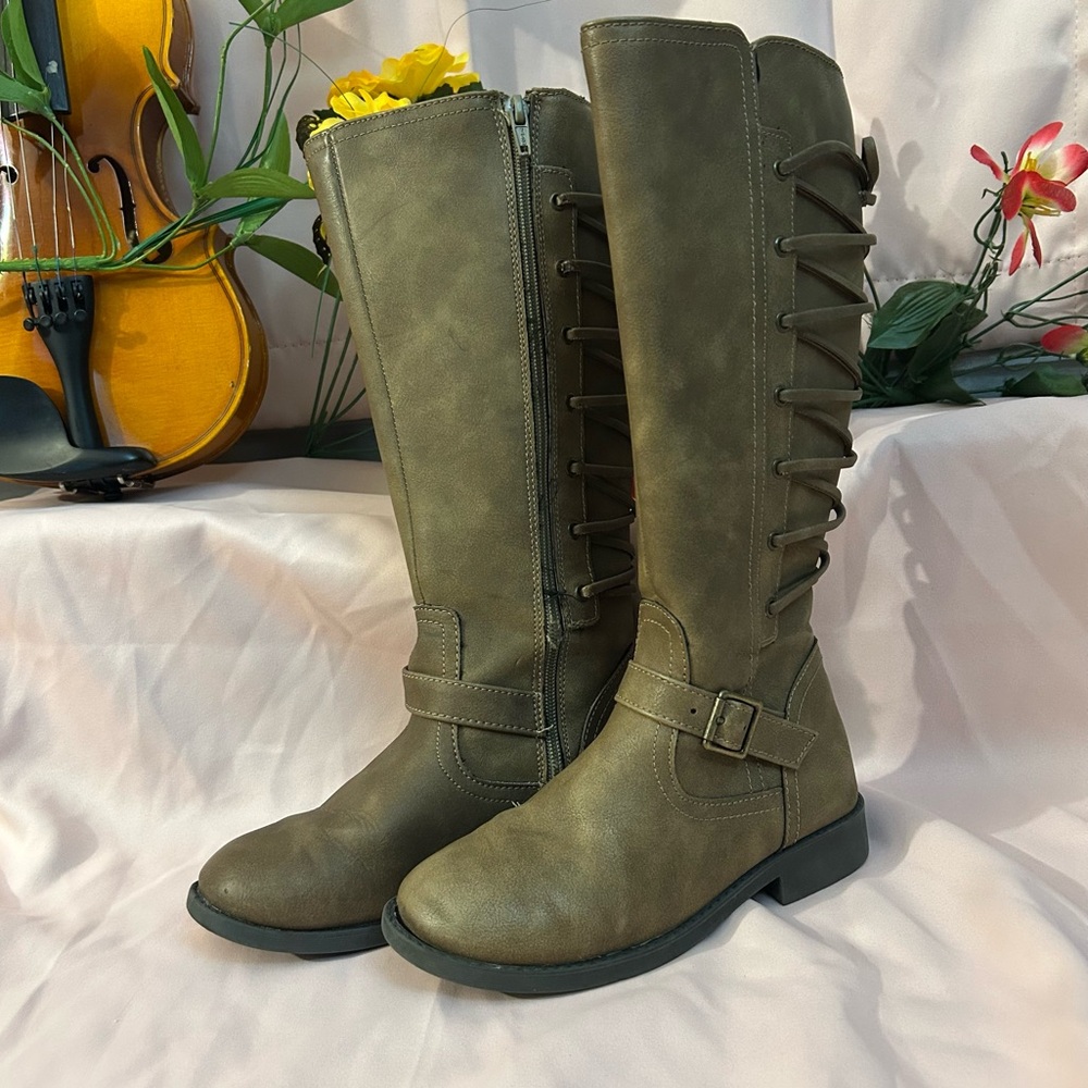 Girls knee high lace up boots - Picture 13 of 15